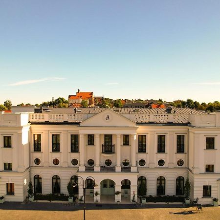 Arkadia Aparthotel Radziejów Buitenkant foto